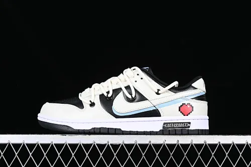 All Categories Nk SB Dunk Series Nk SB Dunk Low Low-top sneakers Customized large box Nk Dunk Low Panda Prank-Reverse Love SB strap low-top casual sneakers CW1590-100